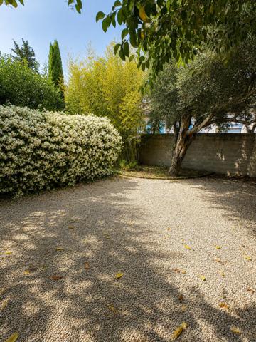 Maison
                                                                                                                                                                                                                                                                                                                        5 pièce(s)                                                                                                                                                                                                          3 chambre(s)                                                                                                                                                                                                          130  m²