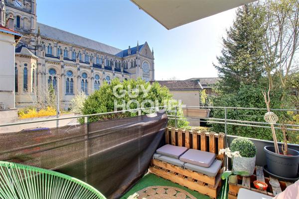 Appartement avec deux chambres une terrasse à NANCY BLANDAN