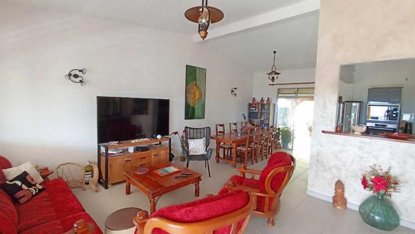 Vente / Maison et grand terrain