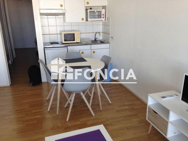 Location Appartement meublé 2 pièces 32.36 m² - 45 AVENUE DU LAZARET La Rochelle 17000