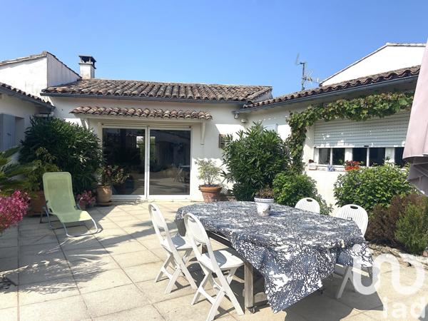 Maison 5 pièces de 127 m² à Loix (17111)