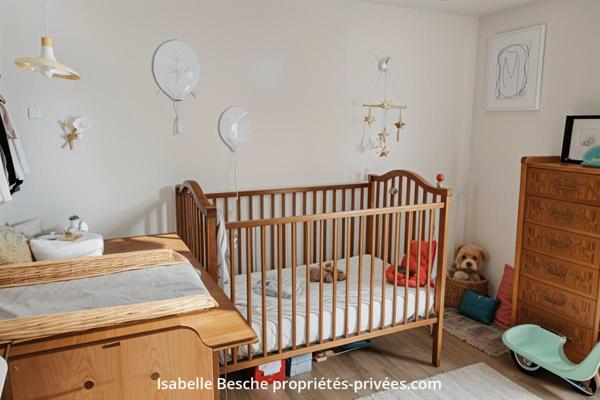 Appartement  duplex Bordeaux 3 pièce(s) 90 m2, balcon, terrasse et parking