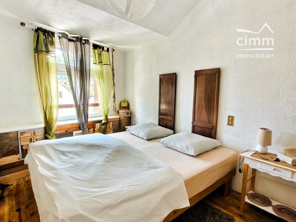 Ancien hôtel rénové en maison d’hôtes – 354 m² au cœur du Vercors