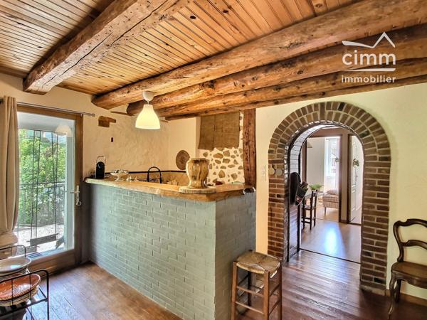 Ancien hôtel rénové en maison d’hôtes – 354 m² au cœur du Vercors