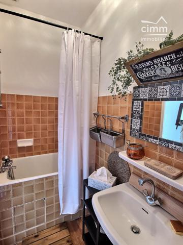 Ancien hôtel rénové en maison d’hôtes – 354 m² au cœur du Vercors