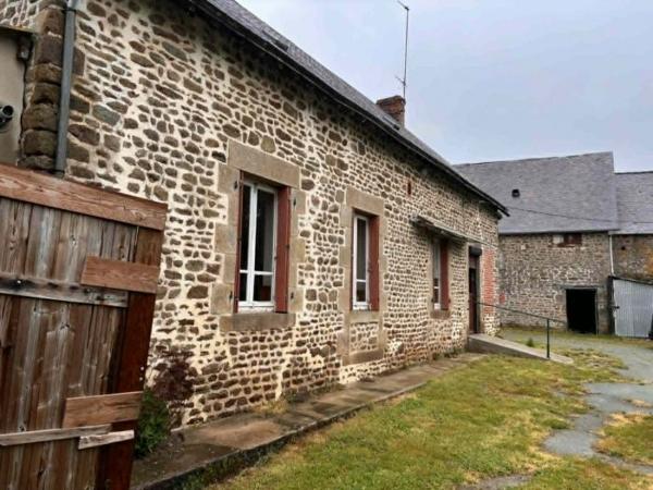 Maison ferme Villaines-la-Juhel 90 m²