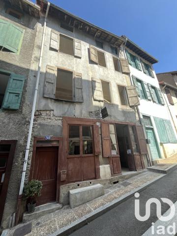 Maison de ville 9 pièces de 300 m² à Tarascon-sur-Ariège (09400)