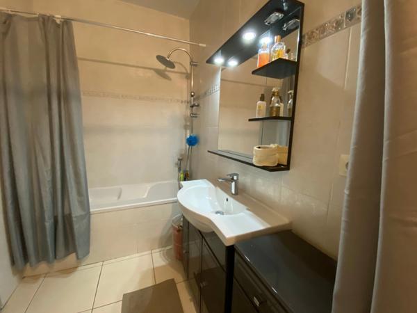 Appartement à vendre 2 pièces SAINT JEAN DE VEDAS (34)