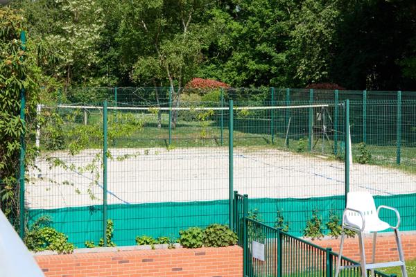 - 78350 - JOUY-EN-JOSAS - PARC DE DIANE - APPARTEMENT - 5 PIÉCES - 4 CHAMBRES - PROCHE HEC - CALME - PISCINE - PARKING - GARE