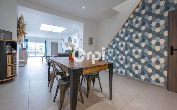 Maison à vendre    4 pièces •  Estaires