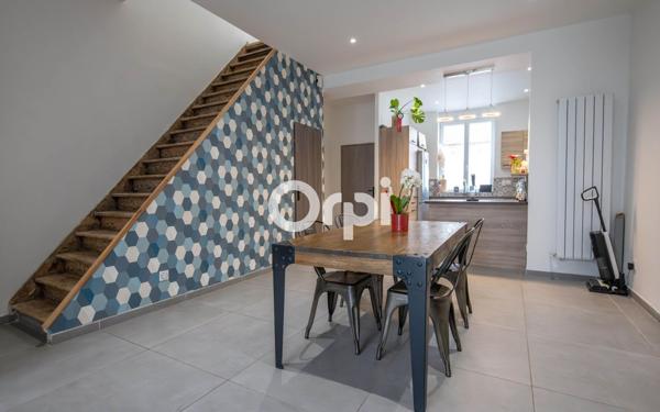 Maison à vendre    4 pièces •  Estaires