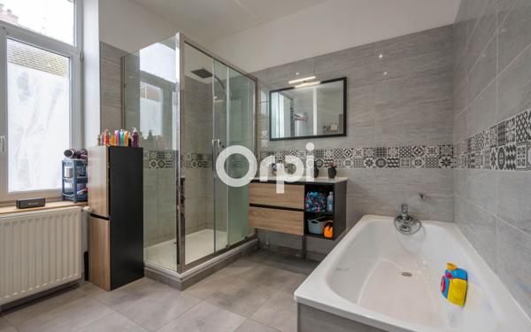 Maison à vendre    4 pièces •  Estaires