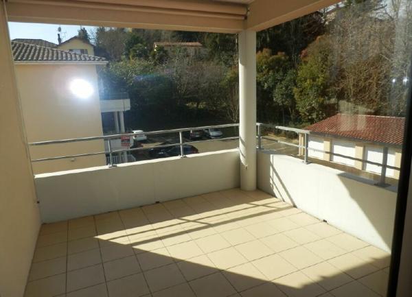 Appartement à louer    3 pièces •  Aire-sur-l'Adour