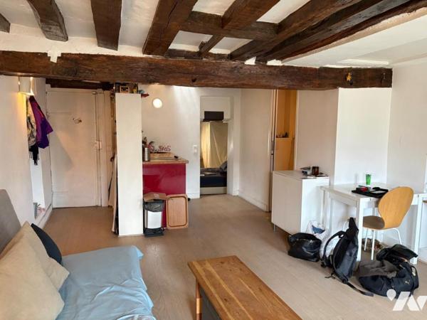 ST GERMAIN DES PRES - DEUX PIECES - VUE EGLISE