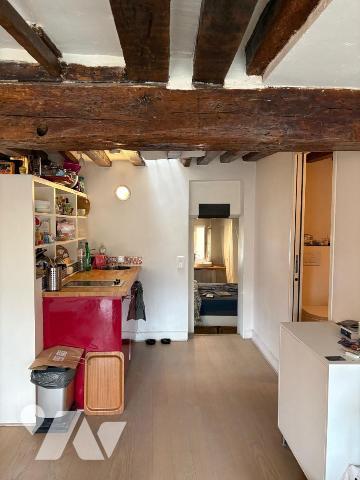 ST GERMAIN DES PRES - DEUX PIECES - VUE EGLISE