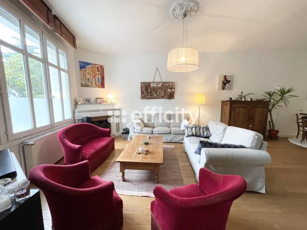 Maison
         6 pièces
        - 144 m² 515 000 € *
