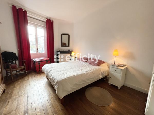Maison
         6 pièces
        - 144 m² 515 000 € *