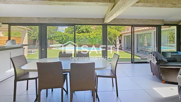 Montolivet maison contemporaine avec piscine