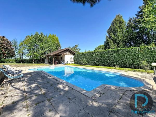 Maison de caractère avec piscine - SAINT JULIEN SUR VEYLE