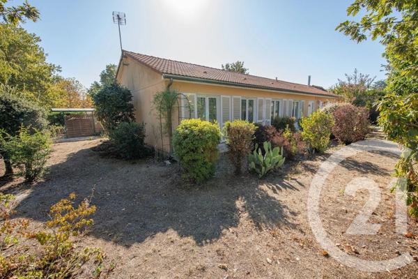 Maison à vendre  7 pièces - 154,49 m 2   ST MEDARD EN JALLES  - 33