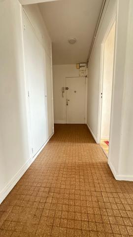 Charmant Appartement 3 Pièces à Découvrir à Châteaudun