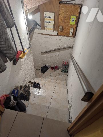 MAISON MITOYENNE AVEC JARDIN CUISINE EQUIPEE  SALON 2 CHAMBRES SALLE D'EAU CAVE GARAGE TBE A SAISIR