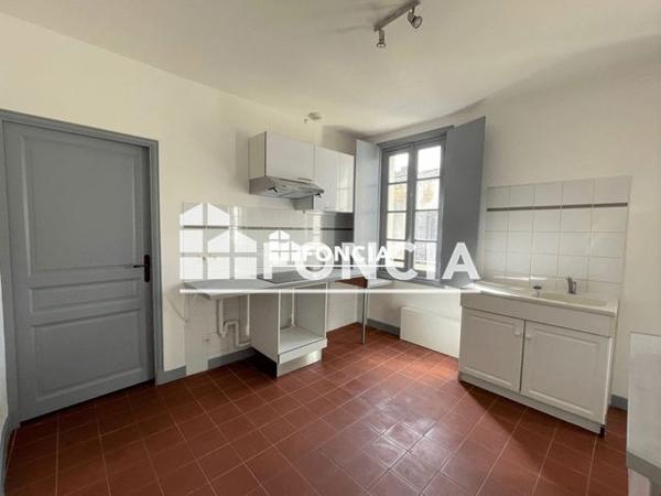 Location Appartement 2 pièces 47.7 m² - 38 RUE VOLTAIRE Carcassonne 11000