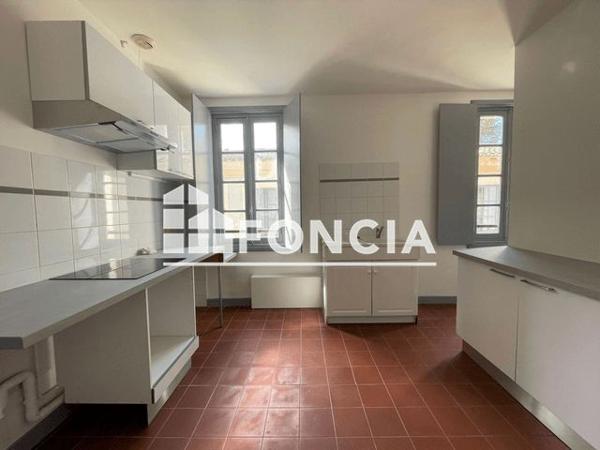 Location Appartement 2 pièces 47.7 m² - 38 RUE VOLTAIRE Carcassonne 11000