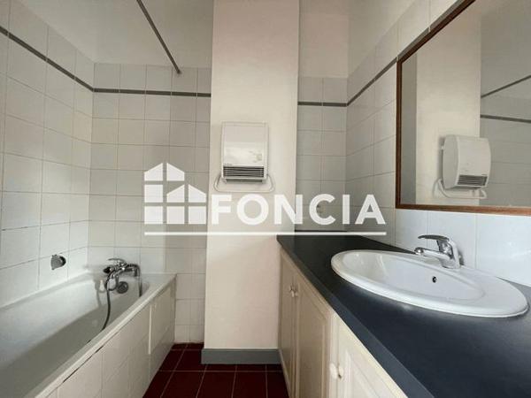 Location Appartement 2 pièces 47.7 m² - 38 RUE VOLTAIRE Carcassonne 11000