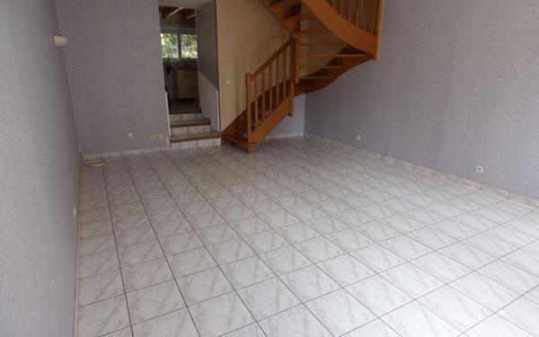 Maison à vendre    3 pièces •  Bains-sur-Oust