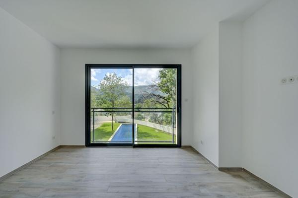 Location Maison contemporaine Roquevaire 5 Pièces 174 m²
