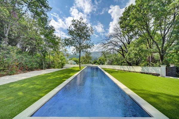 Location Maison contemporaine Roquevaire 5 Pièces 174 m²