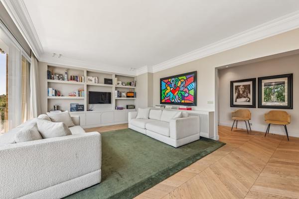 Vente Appartement de luxe Neuilly-sur-Seine 5 Pièces 145 m²