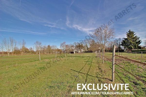 Vente Maison 7 pièces 220 m2 à La Tour-du-Pin