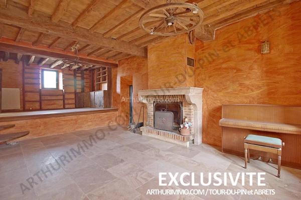 Vente Maison 7 pièces 220 m2 à La Tour-du-Pin