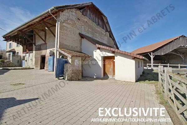 Vente Maison 7 pièces 220 m2 à La Tour-du-Pin