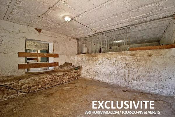 Vente Maison 7 pièces 220 m2 à La Tour-du-Pin