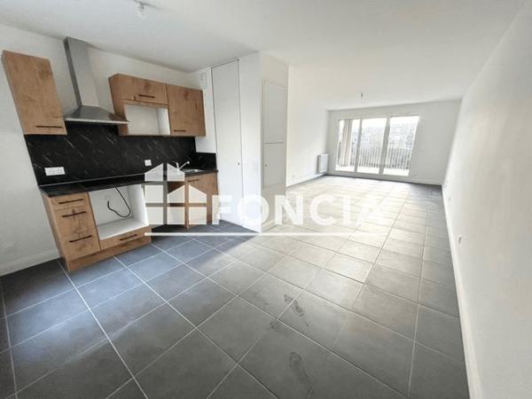 Location Appartement 3 pièces 67.9 m² - RUE DE LA PLAINE Bordeaux 33100