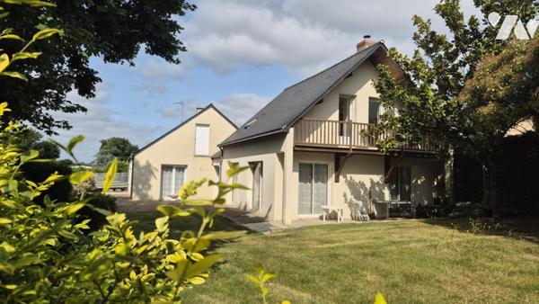 CANDÉ - MAISON SUR TERRAIN DE 5000 m² CONSTRUCTIBLES