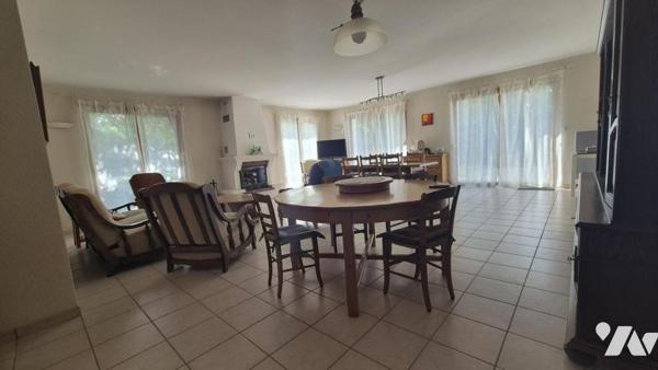 CANDÉ - MAISON SUR TERRAIN DE 5000 m² CONSTRUCTIBLES