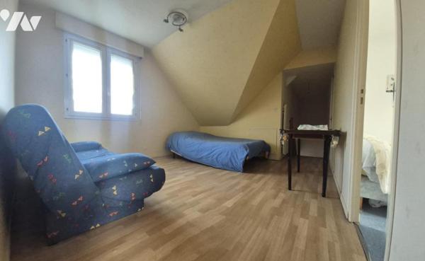 CANDÉ - MAISON SUR TERRAIN DE 5000 m² CONSTRUCTIBLES