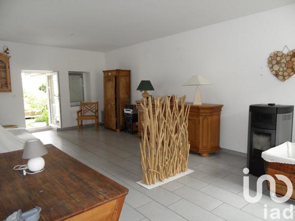 Maison de village 5 pièces de 110 m² à Sissonne (02150)