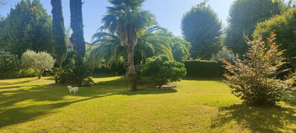 Biarritz (64200) Appartement avec grand jardin en viager occupé