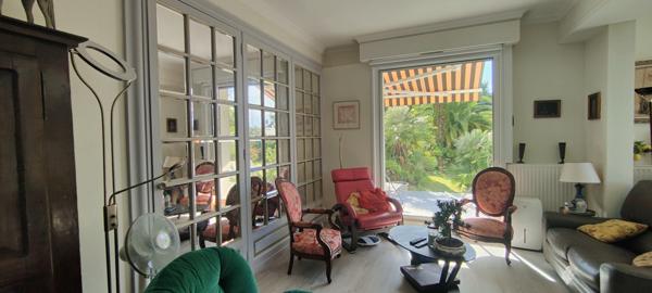 Biarritz (64200) Appartement avec grand jardin en viager occupé