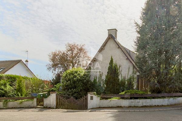 Maison familiale à rénover à Beynes - Secteur Val Des 4 Pignons