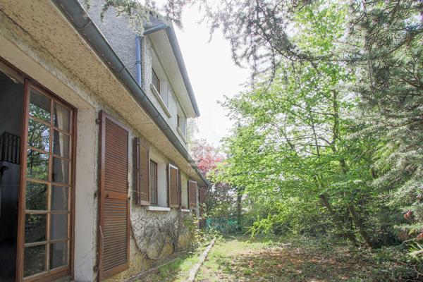 Maison familiale à rénover à Beynes - Secteur Val Des 4 Pignons