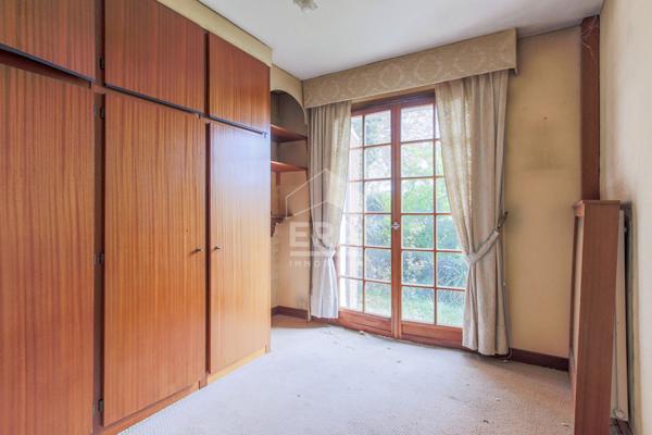Maison familiale à rénover à Beynes - Secteur Val Des 4 Pignons