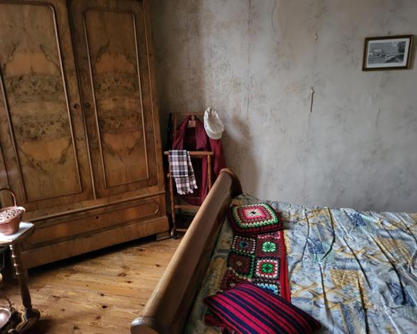 SABLE SUR SARTHE - IMMEUBLE MIXTE, COMMERCE et 4 LOGEMENTS