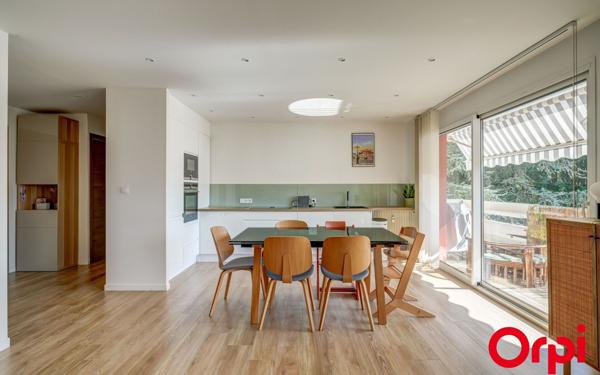 Appartement à vendre    4 pièces • 99 m2 Caluire-et-Cuire