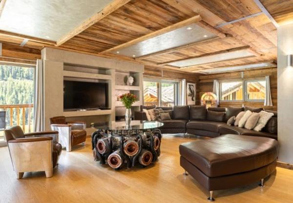 ENSEMBLE ALPIN ULTRA-PREMIUM de 3 400 m² à TIGNES (73) 5 Chalets haut de gamme , accès ski au pied, vue, piscine .